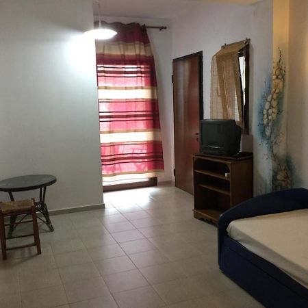 Peaceful Apartments In Elani Ngoại thất bức ảnh